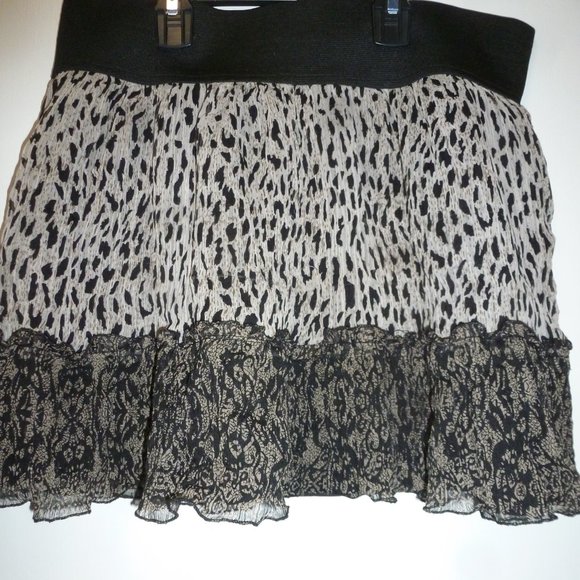 Sexy "Royal Love" Elastic waist 15" Cheetah Print Mini Skirt SzL - Picture 2 of 5